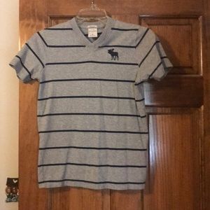 Abercrombie v-neck